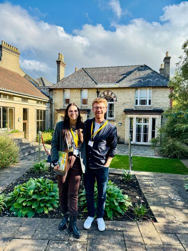 Frau Pauline Röhr und Herr Tobias Mayerhofer in Cambridge